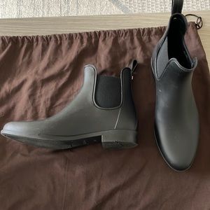 Sam Edelman Tinsley Matte Chelsea Rain Booties